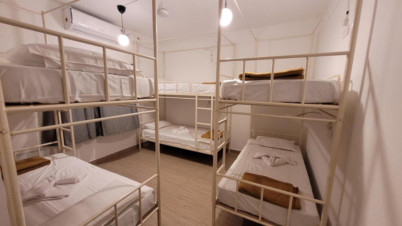Hostel Mandala 안주나 외부 사진